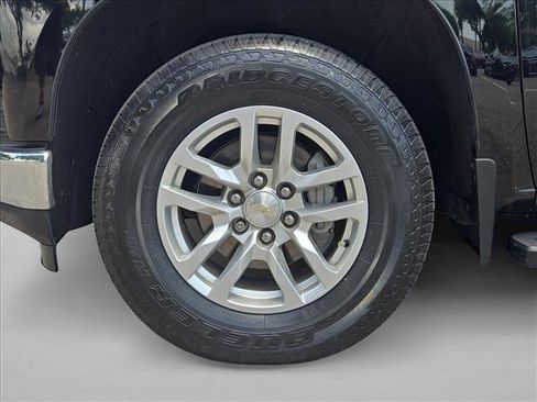 Used 2021 Chevrolet Silverado 1500 LT w/ Convenience Package II AWD/4WD image 23