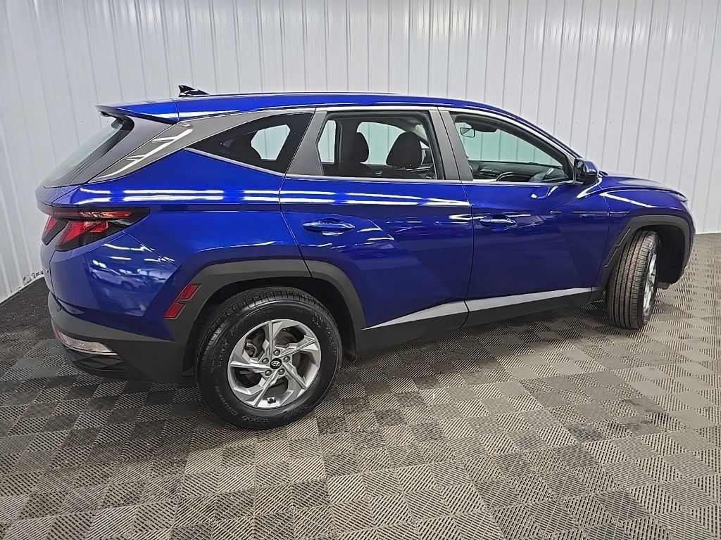 Used 2024 Hyundai Tucson SE AWD/4WD image 3
