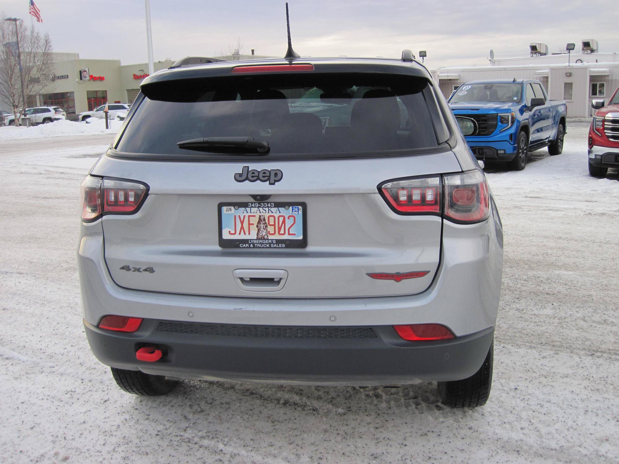 Used 2023 Jeep Compass Trailhawk AWD/4WD image 4