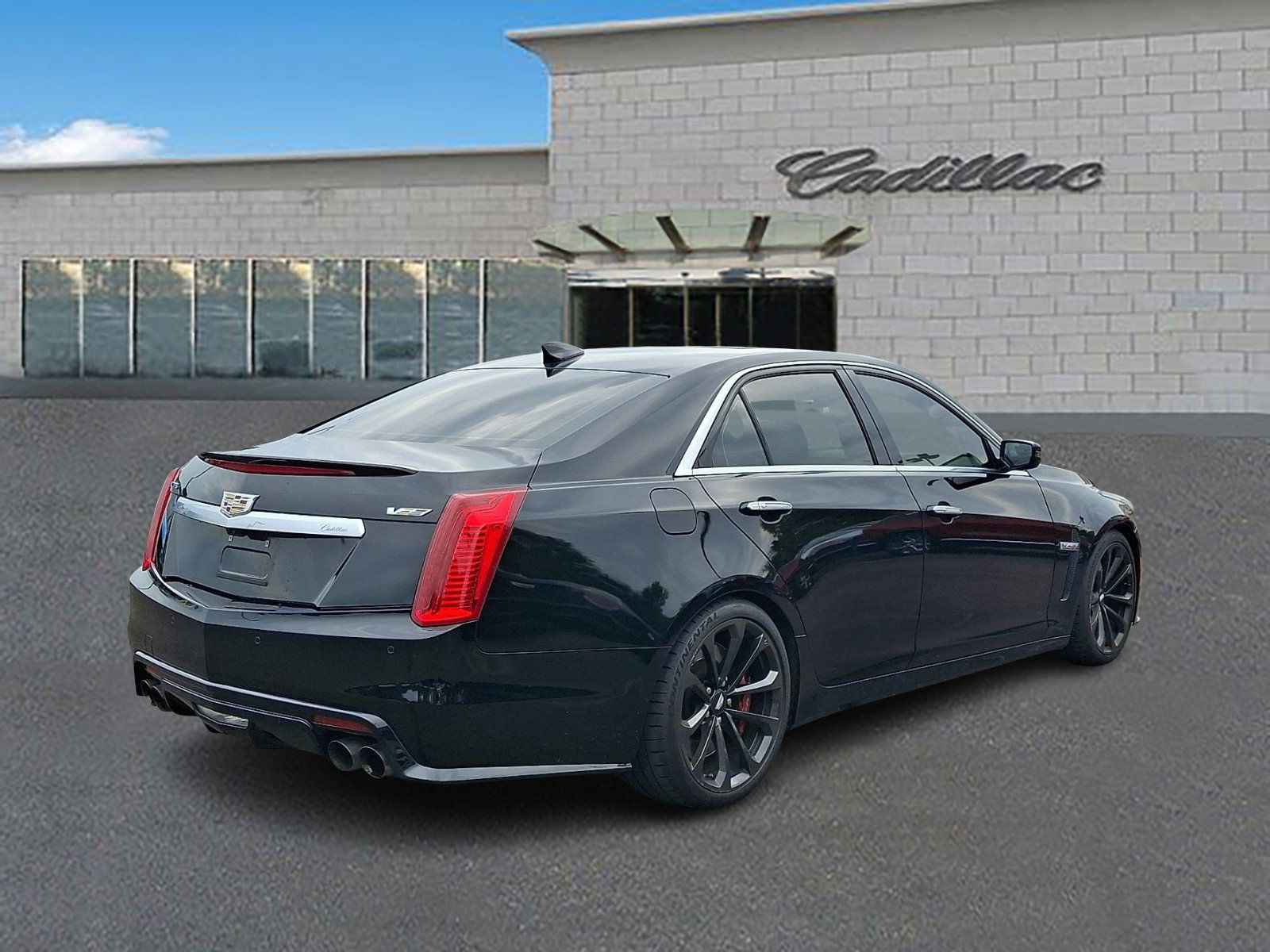 Used 2019 Cadillac CTS V w/ Luxury Package RWD image 4