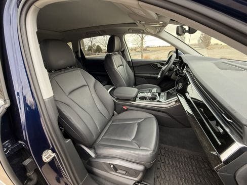 Used 2022 Audi Q7 3.0T Premium image 11