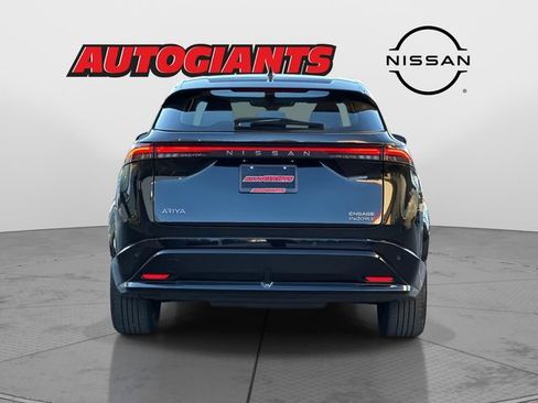 Used 2023 Nissan Ariya AWD image 4