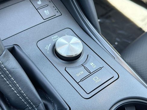 Used 2024 Lexus IS 350 F Sport RWD image 18
