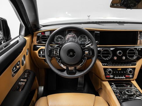 Used 2022 Rolls-Royce Ghost image 67