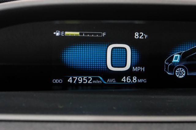 Used 2017 Toyota Prius Three Touring w/ Carpet Mat Package FWD image 23