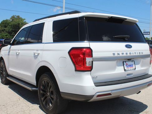 Used 2023 Ford Expedition XLT RWD image 8