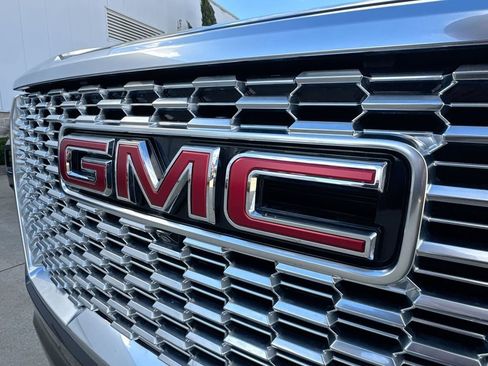 Used 2023 GMC Yukon XL Denali image 32