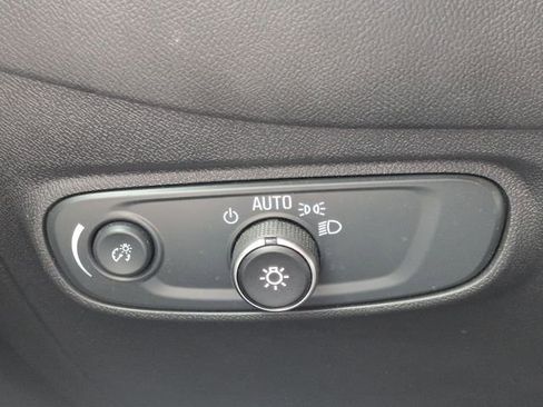 Used 2024 Chevrolet Equinox LT w/ LPO, Floor Liner Package FWD image 20