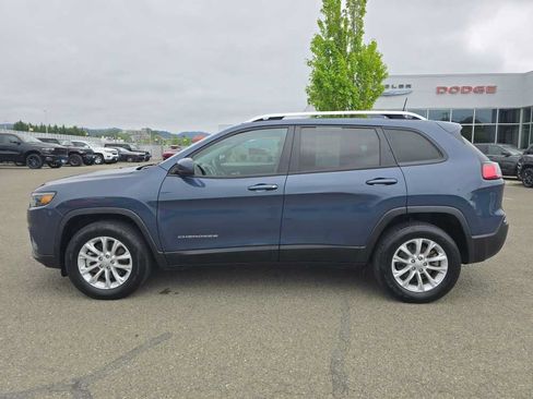 Used 2021 Jeep Cherokee Latitude AWD/4WD image 2
