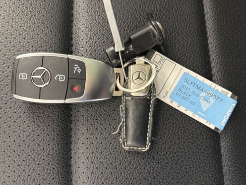 Used 2021 Mercedes-Benz GLE 450 4MATIC image 28