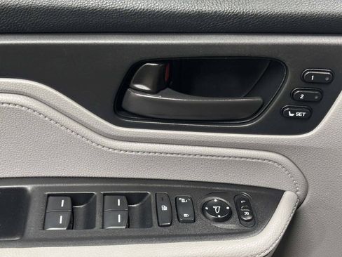 Used 2019 Honda Odyssey EX-L image 32