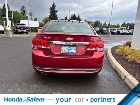 Used 2012 Chevrolet Cruze LT w/ RS Package FWD image 5