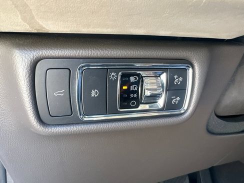 Used 2020 Lincoln Aviator Reserve w/ Equipment Group 201A AWD/4WD image 17