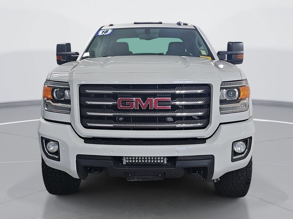 Used 2018 GMC Sierra 2500 SLT w/ All Terrain HD Package AWD/4WD image 10