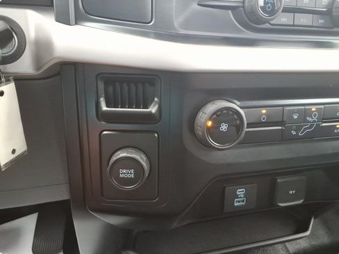 Used 2021 Ford F150 XL RWD image 19