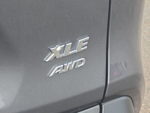 Used 2025 Toyota RAV4 XLE image 33