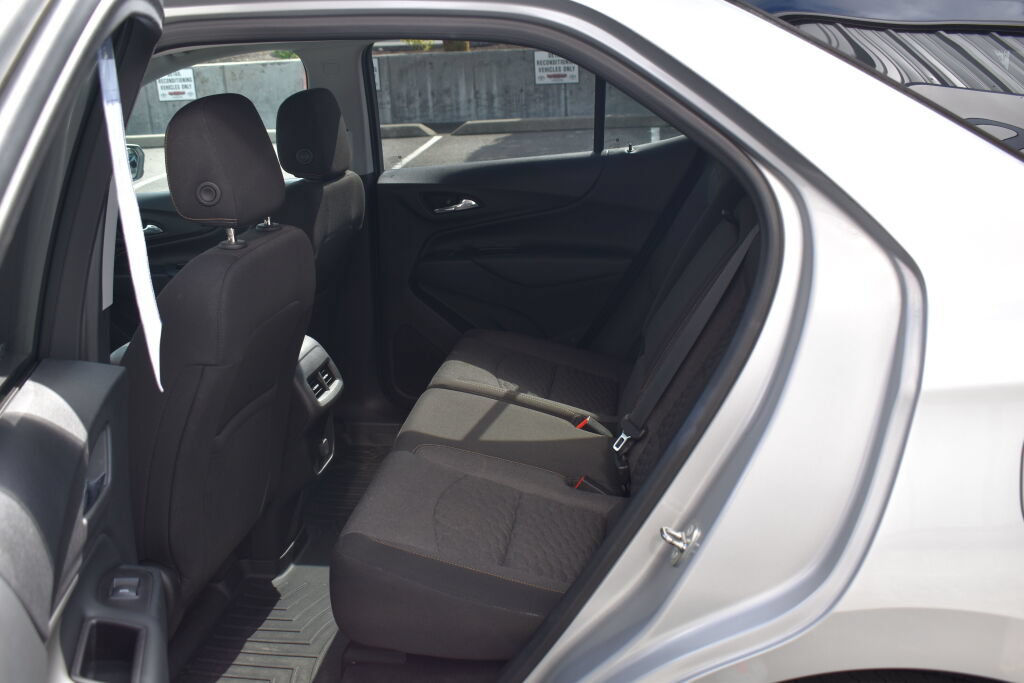 Used 2018 Chevrolet Equinox LT FWD image 20