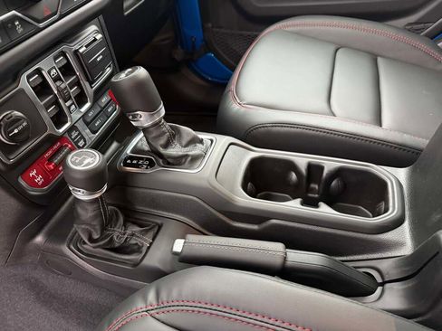 New 2026 Jeep Wrangler Unlimited Rubicon image 25