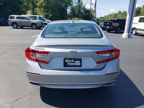 Used 2020 Honda Accord EX image 6
