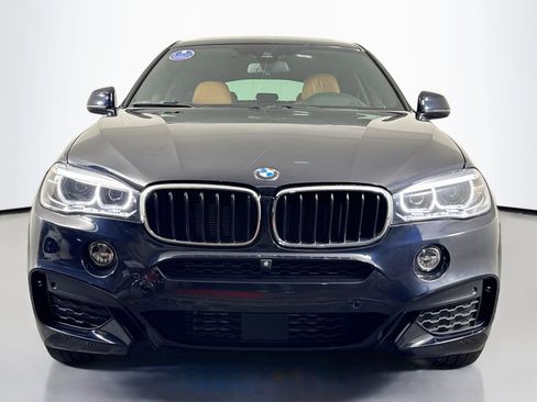 Used 2019 BMW X6 sDrive35i w/ M Sport Package image 2