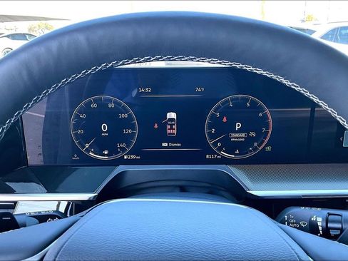 Certified 2025 INFINITI QX80 Luxe image 29