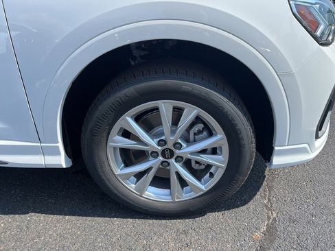New 2025 Audi Q3 2.0T Premium image 8