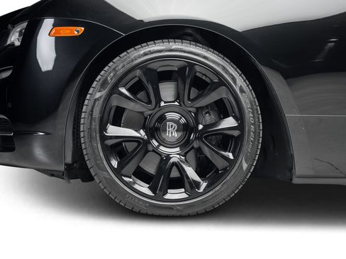 Used 2016 Rolls-Royce Dawn RWD image 21