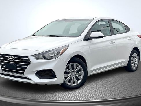 Used 2021 Hyundai Accent SE image 12