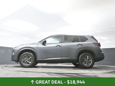 Used 2024 Nissan Rogue S image 55