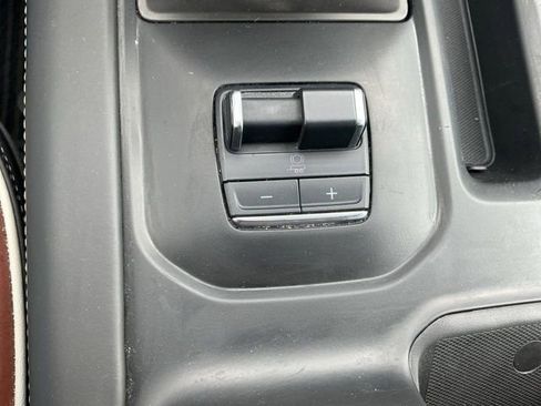 Used 2024 GMC Sierra 1500 Denali Ultimate AWD/4WD image 30