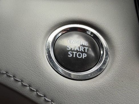 Used 2023 Toyota Highlander Limited AWD/4WD image 27