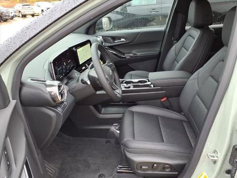 New 2026 Chevrolet Equinox LT w/ Convenience Package II image 19