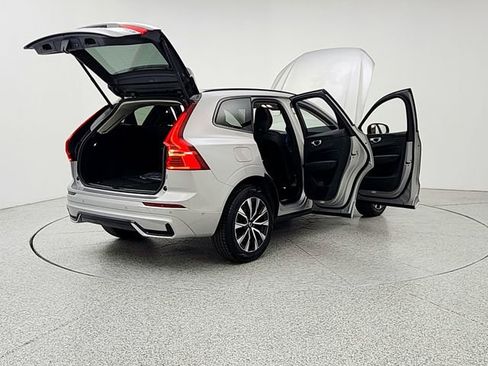 Certified 2025 Volvo XC60 B5 Plus AWD/4WD image 11