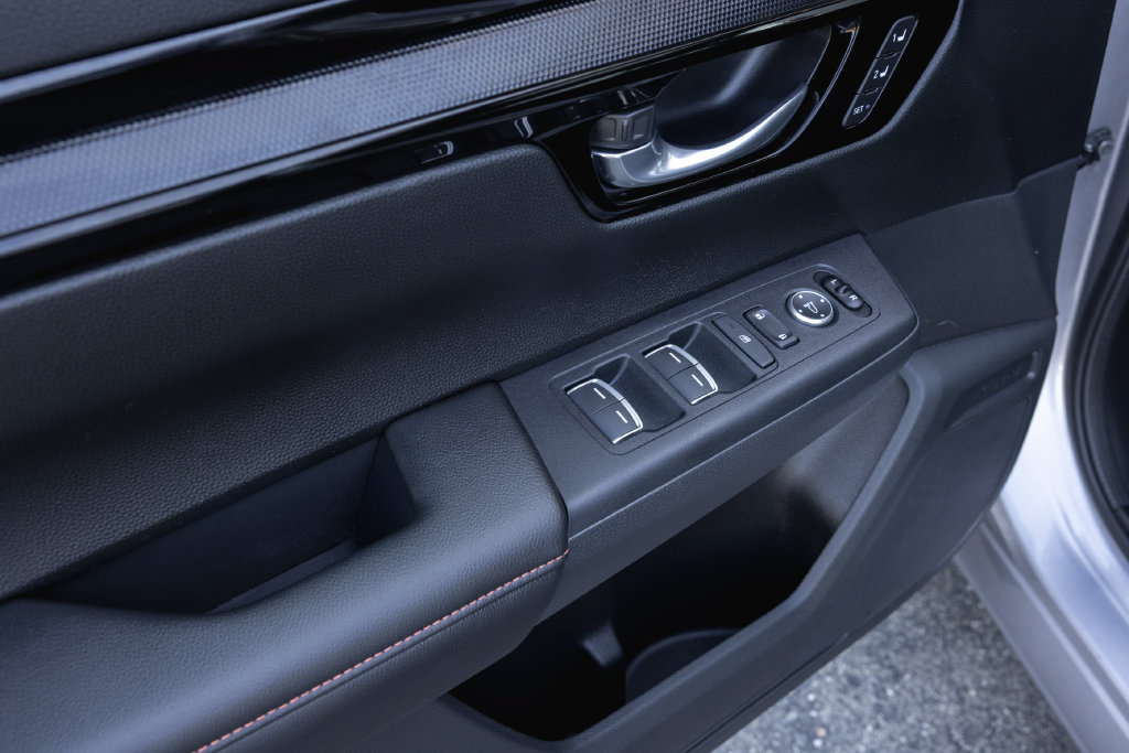 Used 2026 Honda CR-V Sport Touring image 9