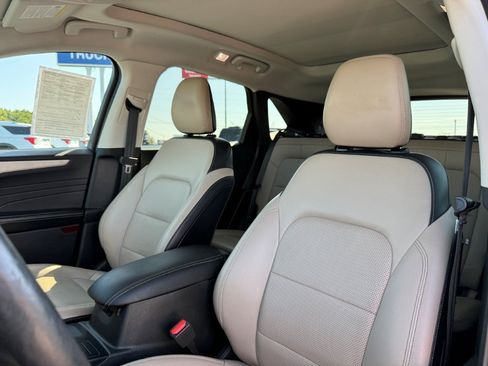 Certified 2021 Ford Escape SEL AWD/4WD image 14
