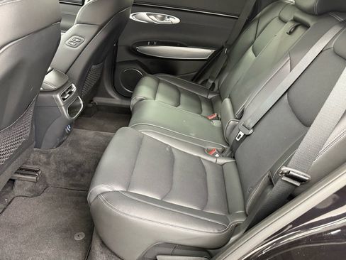 Used 2025 Genesis GV70 2.5T w/ Select Package image 34