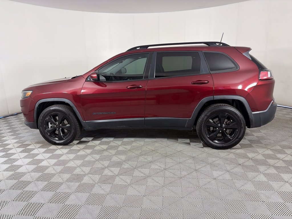 Used 2019 Jeep Cherokee Latitude Plus AWD/4WD image 4
