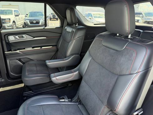 Used 2025 Ford Explorer ST w/ Sun And Sound Package AWD/4WD image 14
