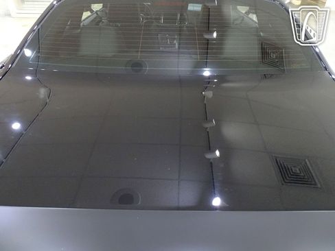 Used 2015 Dodge Challenger SRT Hellcat image 28