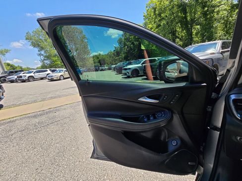 Used 2024 Buick Encore GX Avenir w/ Avenir Technology Package AWD/4WD image 19