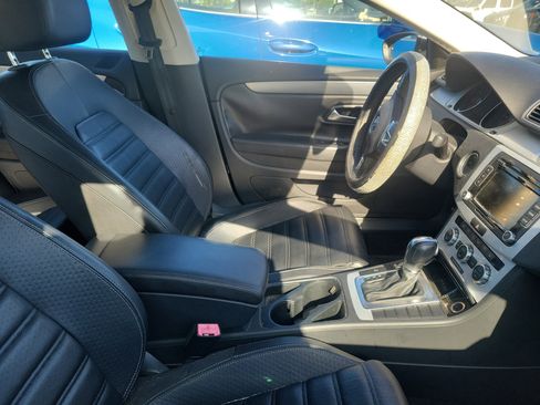 Used 2013 Volkswagen CC R-Line FWD image 10