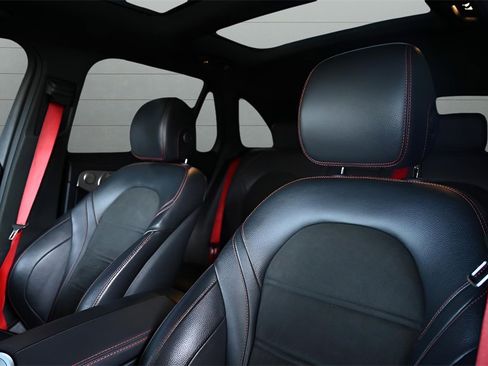 Used 2021 Mercedes-Benz GLC 43 AMG 4MATIC w/ Multimedia Package image 23