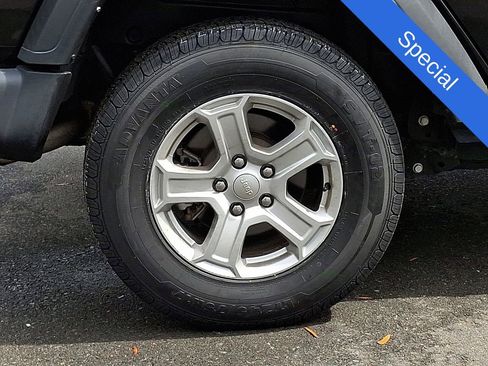 Used 2021 Jeep Wrangler Unlimited Sport image 30