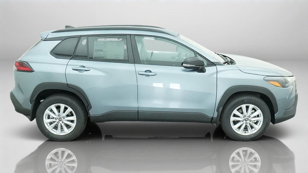 New 2026 Toyota Corolla Cross LE FWD image 7