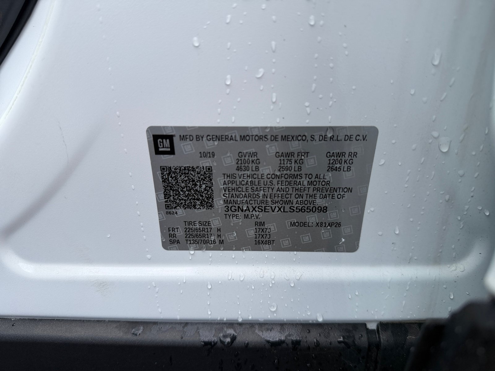 Used 2020 Chevrolet Equinox LS w/ LPO, Floor Liner Package AWD/4WD image 36