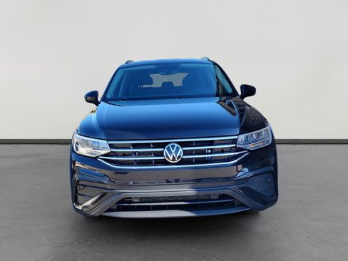 Used 2023 Volkswagen Tiguan S image 8