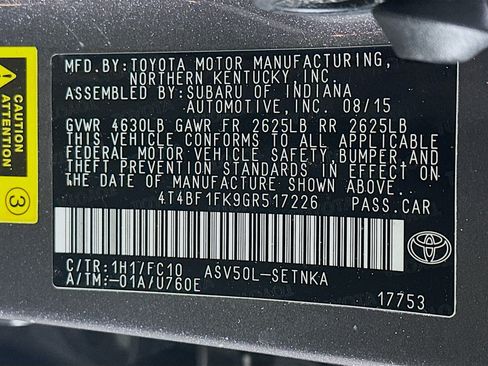 Used 2016 Toyota Camry LE image 12