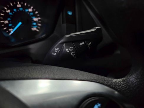 Used 2018 Ford Transit 350 XLT image 22