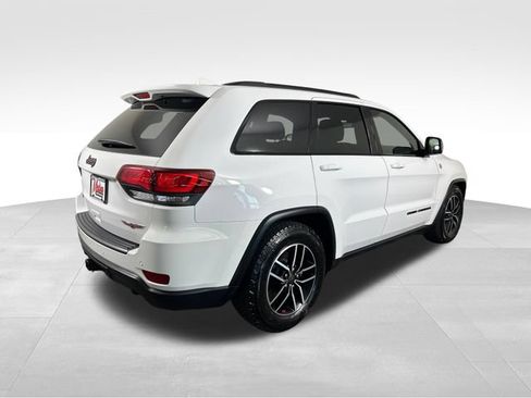 Used 2019 Jeep Grand Cherokee Trailhawk AWD/4WD image 7