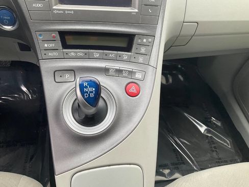 Used 2015 Toyota Prius Three FWD image 17